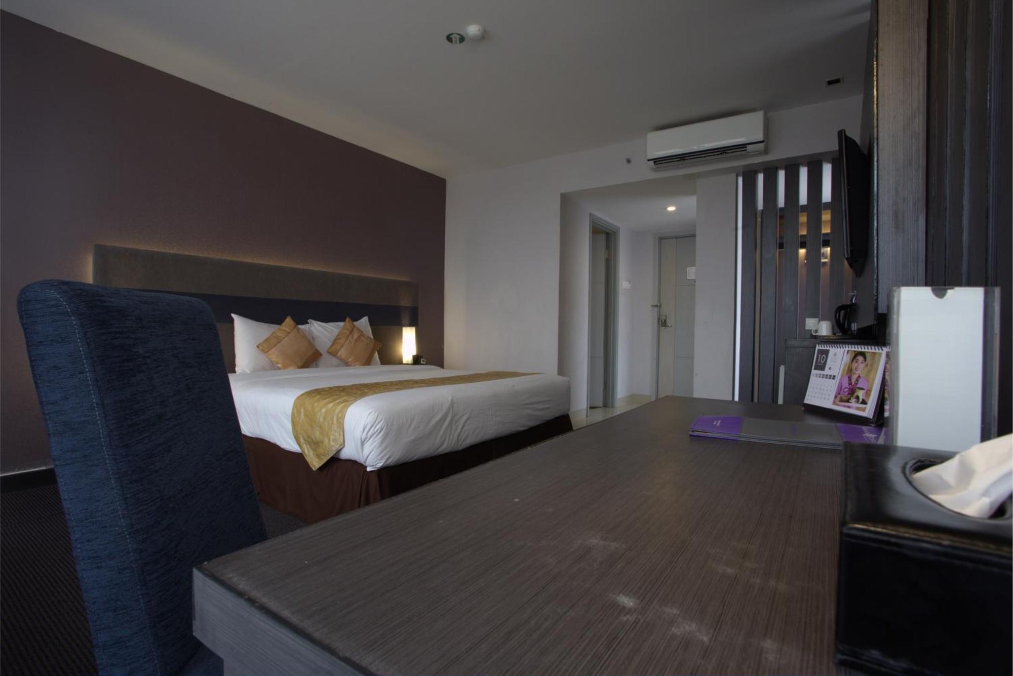 Tjokro Hotel Pakanbaru Rum bild