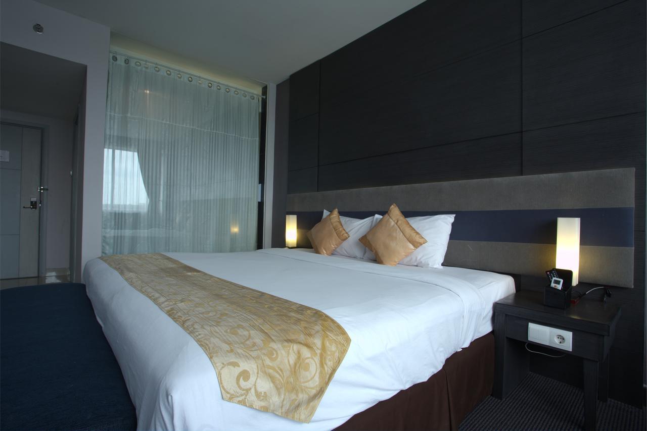 Tjokro Hotel Pakanbaru Rum bild